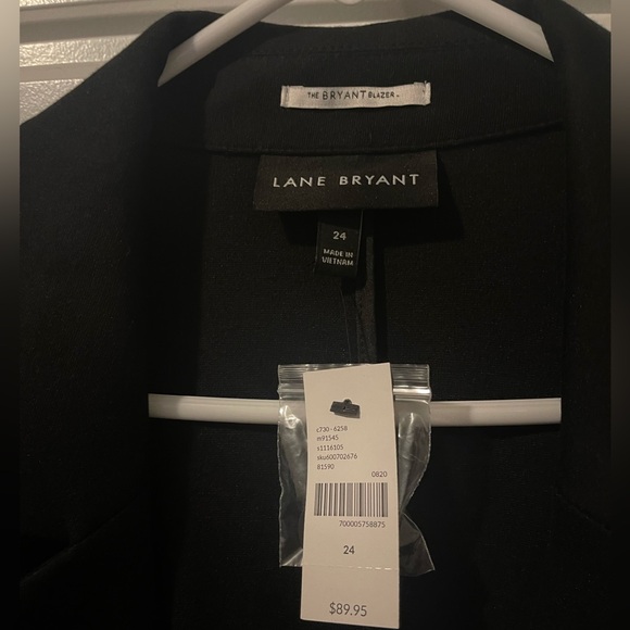 Beautiful Lane Bryant Black Blazer - Picture 2 of 6
